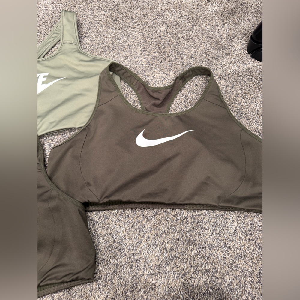 Lot of 4 Nike Olive Green/
Green Sports Bras size XL EUC - Picture 4 of 6